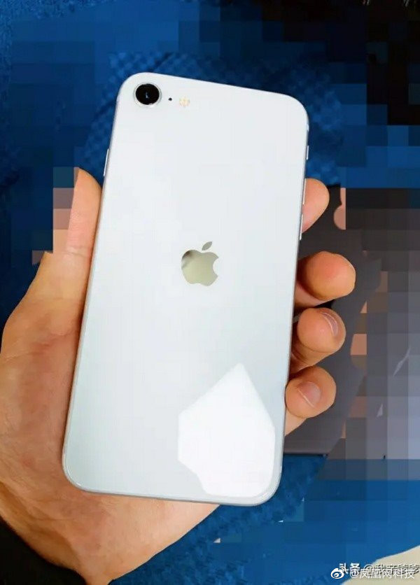 疑似iPhone 9真機（圖源微博）